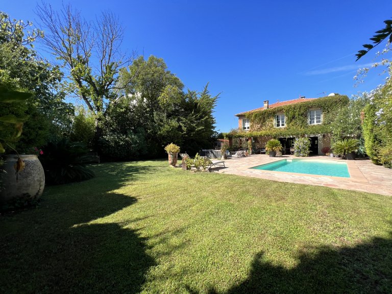 House in Le Faron-Fort-Rouge, Toulon, France 1 - 15722879