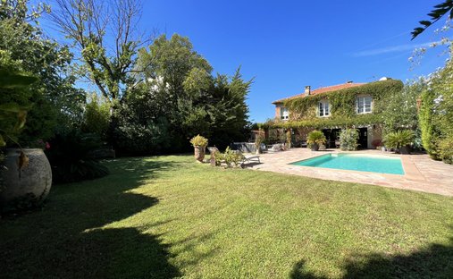 House in Le Faron-Fort-Rouge, Toulon, France 1