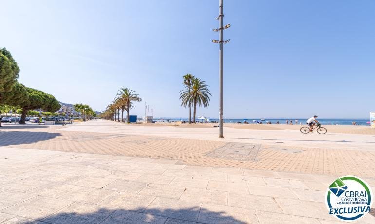 Apartment in Roses, Catalonia, Spain 3 - 15933054