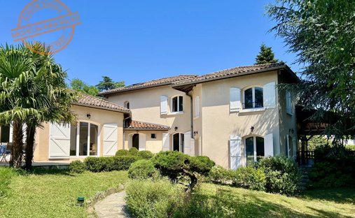 Villa in Saint-Cyr-au-Mont-d'Or, Auvergne-Rhône-Alpes, France 1