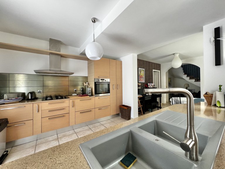 Villa in La Garde, Provence-Alpes-Côte d'Azur, France 4 - 15723435