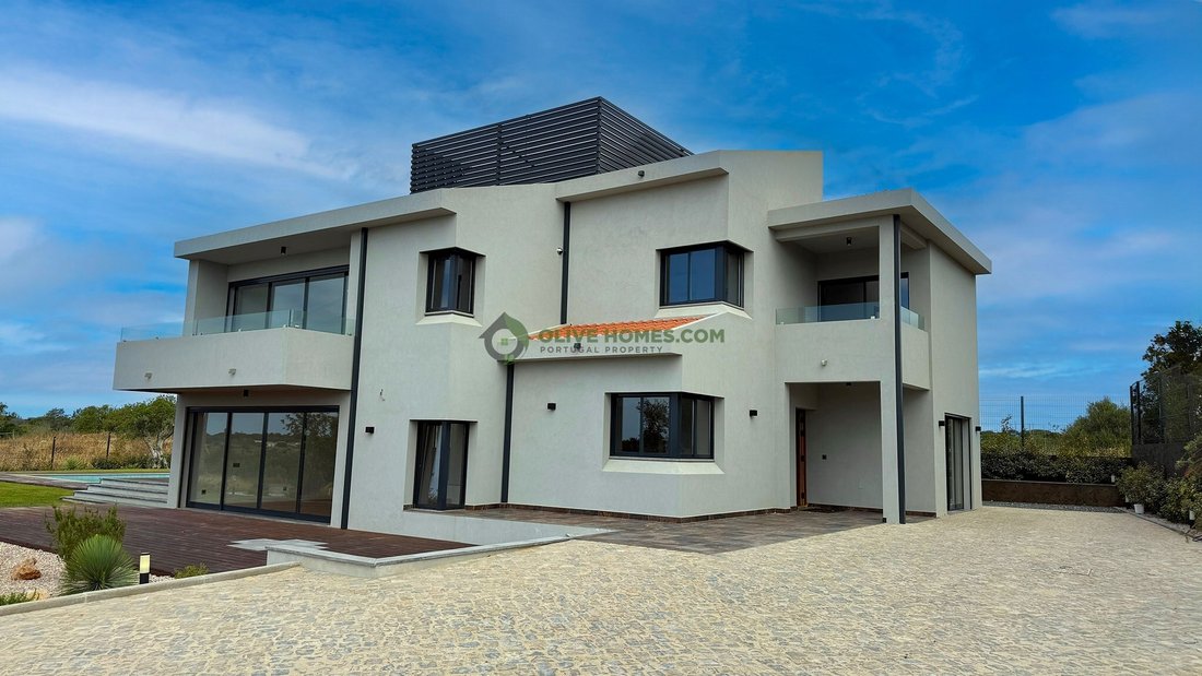 Villa in Quarteira, Algarve, Portugal 3 - 15599944