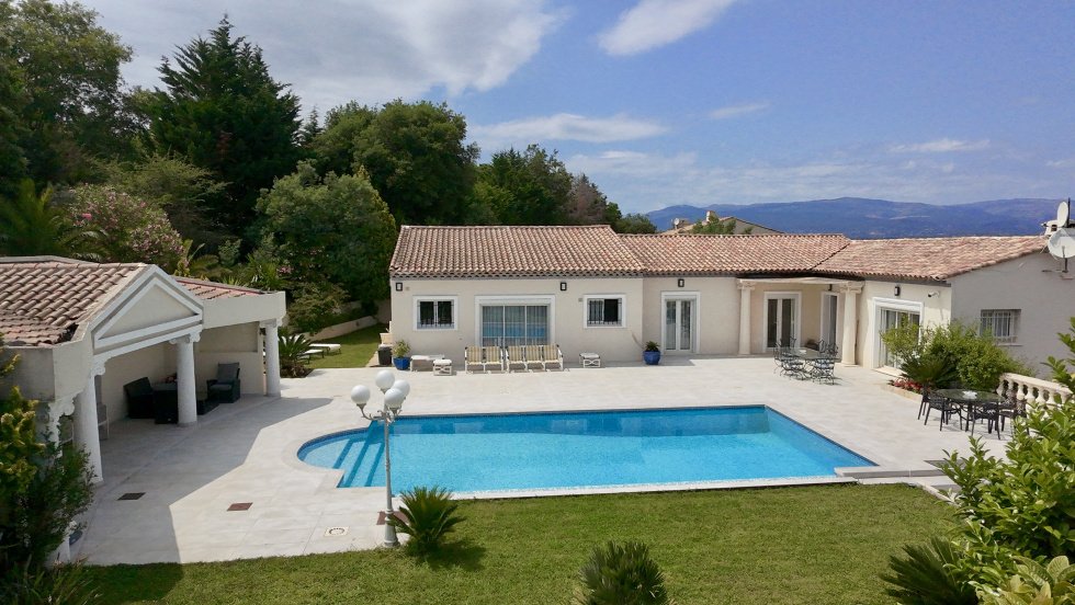 Villa in Brusquet-Retenaou-Devens, Vallauris, France 3 - 15931414