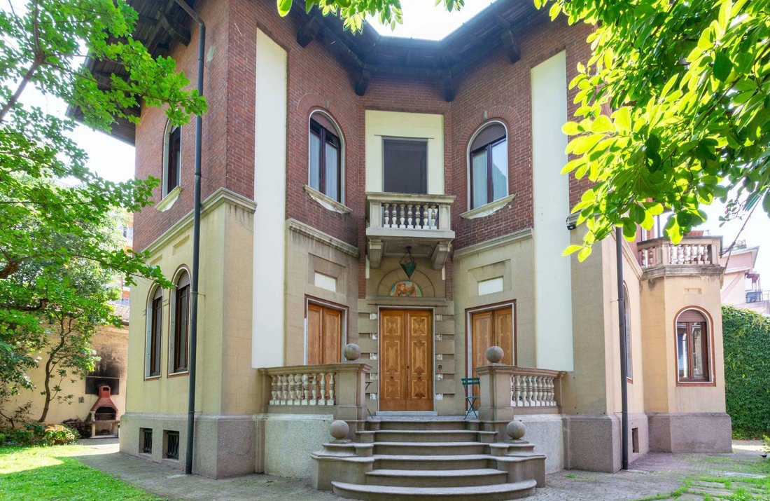 Villa in Fiera - Parco Parri, Vigevano, Italy 1 - 15933563