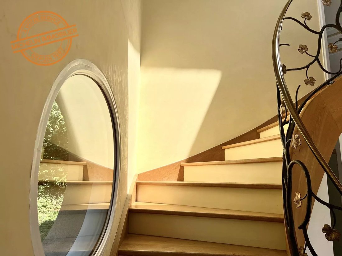 Villa in Saint-Cyr-au-Mont-d'Or, Auvergne-Rhône-Alpes, France 4 - 15931557