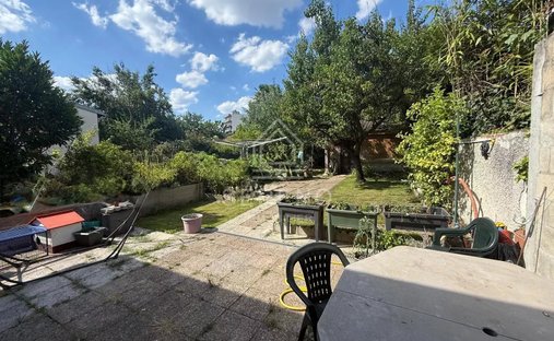 House in Fontenay-sous-Bois, Ile-de-France, France 1