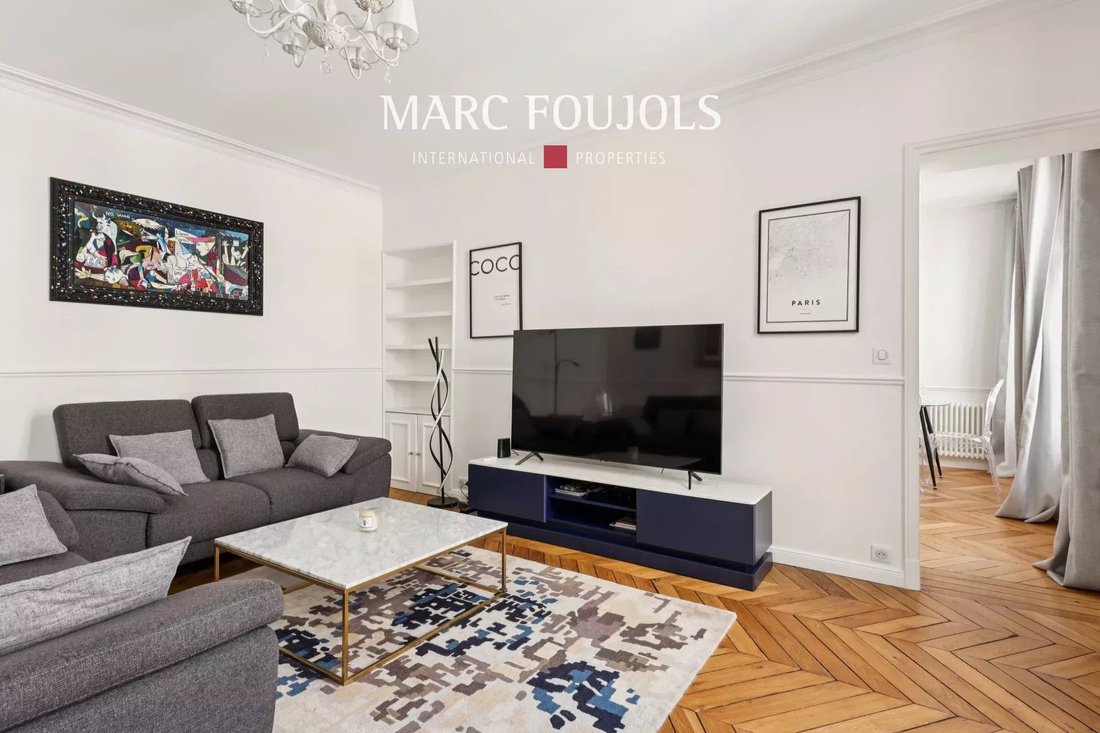Apartment in Triangle d'Or, Paris 8e Arrondissement, Paris 1 - 15931747