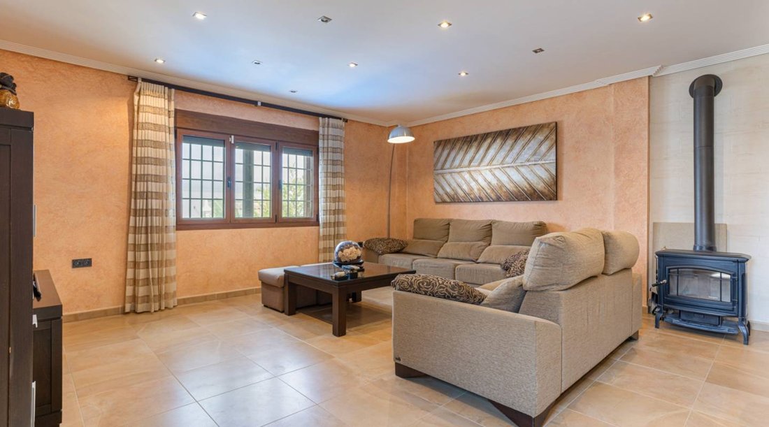 Villa in Los Montesinos, Valencian Community, Spain 3 - 15933327
