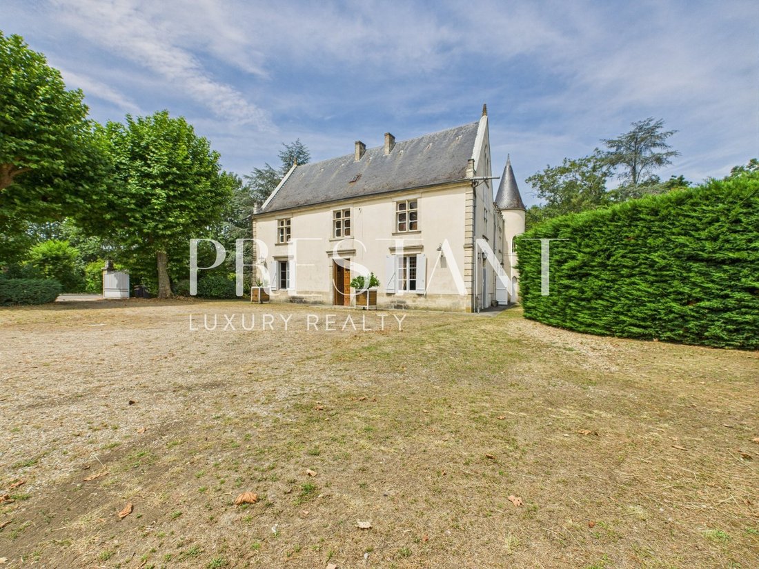 House in La Terrasse, Saint-Loubes, France 2 - 15931842