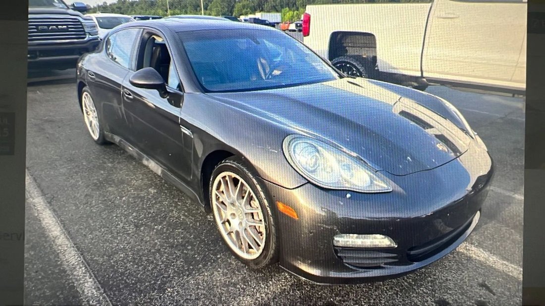 Sedan in Pensacola, FL, United States 5 - 15935212