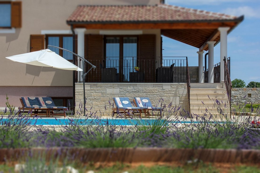 House in Svetvincenat, Istria County, Croatia 2 - 15935786