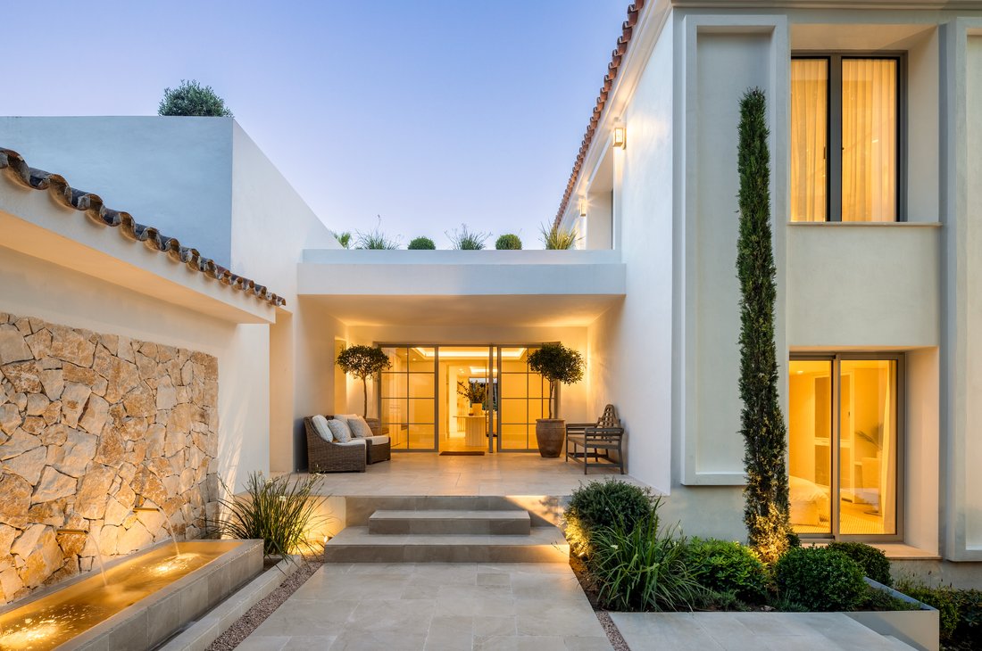 Villa in Marbella, Andalusia, Spain 2 - 15935814