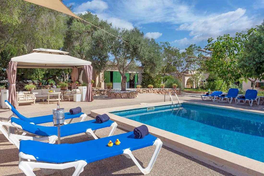 Finca in Llucmajor, Balearic Islands, Spain 2 - 15935835