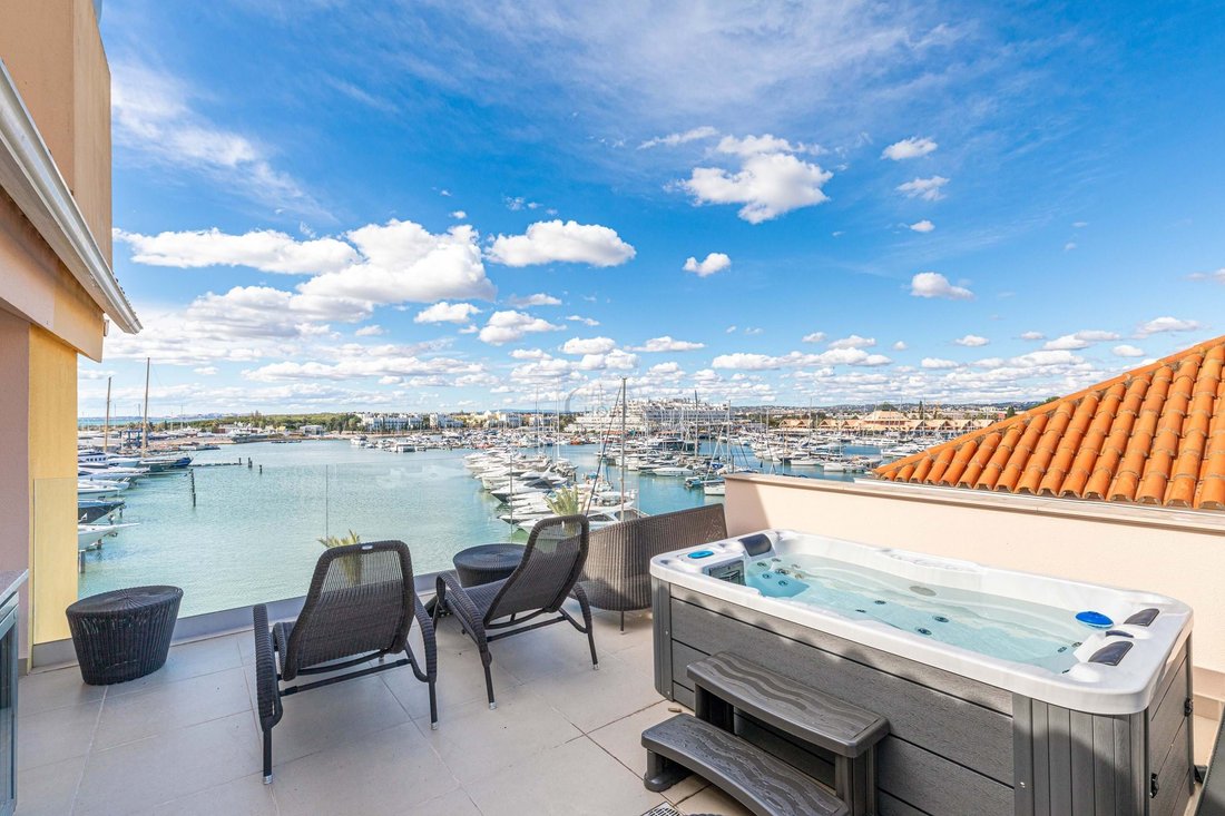 Apartment in Vilamoura, Quarteira, Algarve 1 - 15935793
