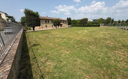 Villa in Poggibonsi, Tuscany, Italy 1
