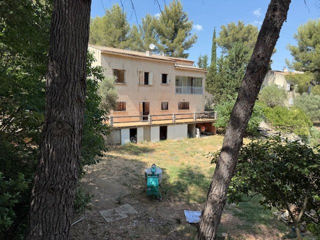 Estate in Ganteaume, Aubagne, France 2 - 15936054