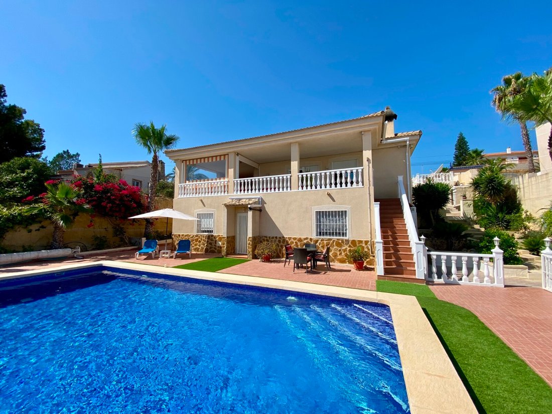 Villa in Almoradi, Valencian Community, Spain 1 - 15938155