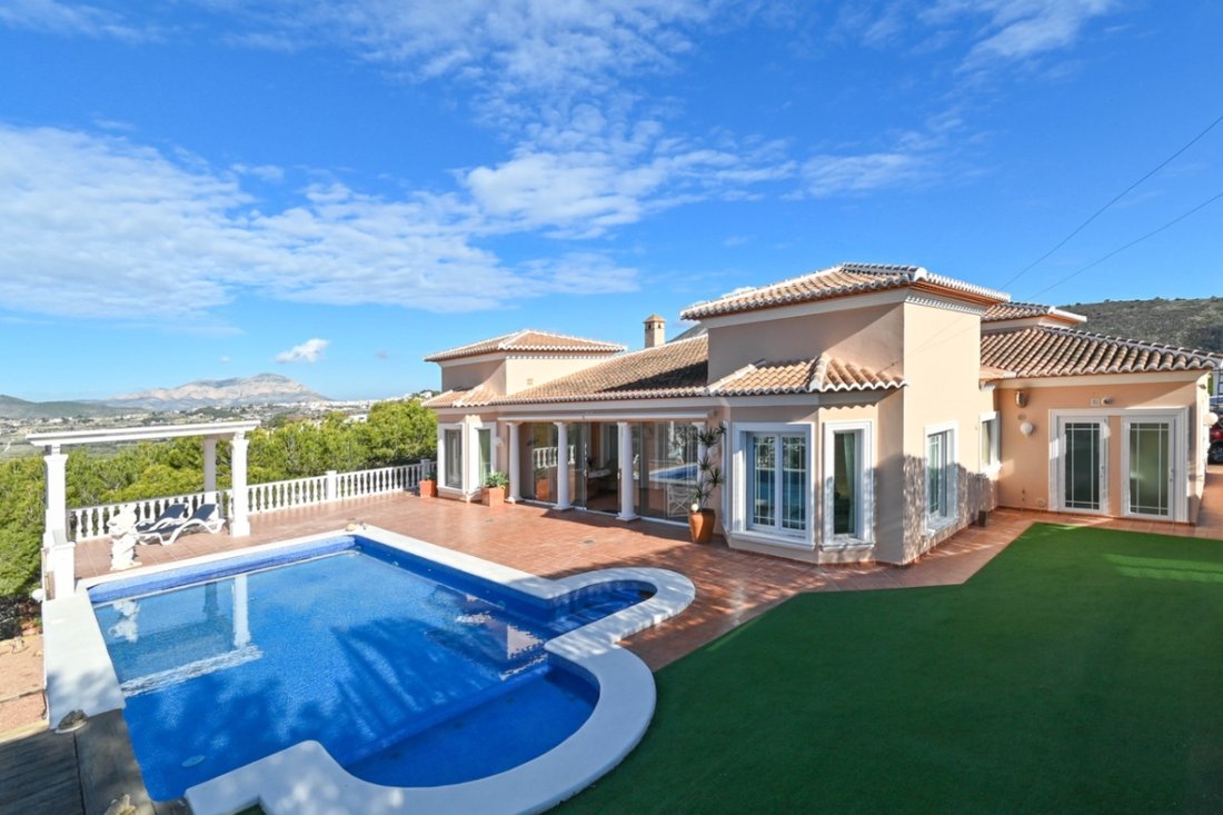 Villa in Moraira, Teulada, Valencian Community 1 - 15935990