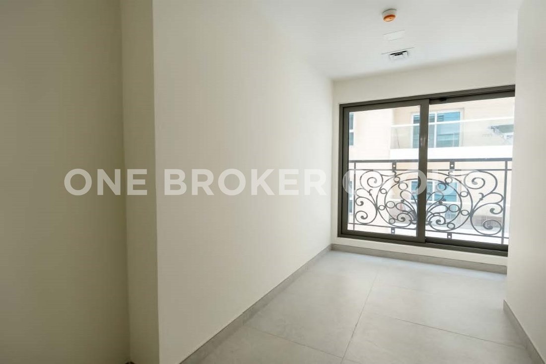 Apartment in Al Furjan, Dubai, United Arab Emirates 5 - 15936125