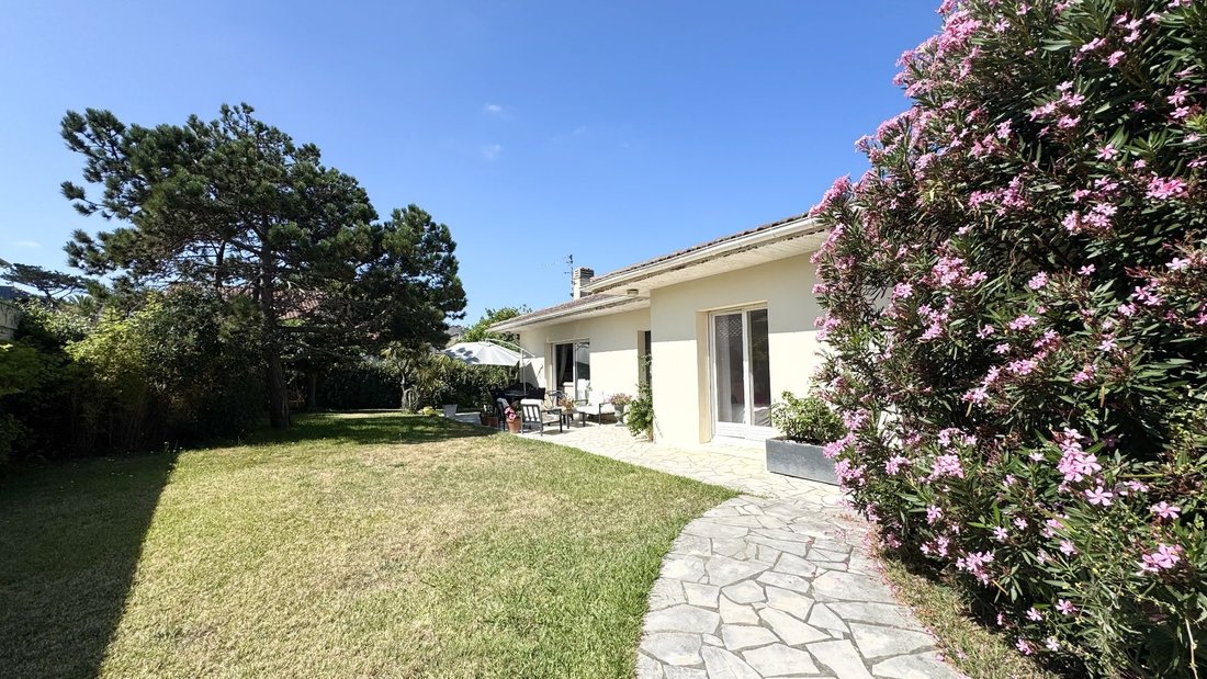 House in Anglet, Nouvelle-Aquitaine, France 2 - 15938048
