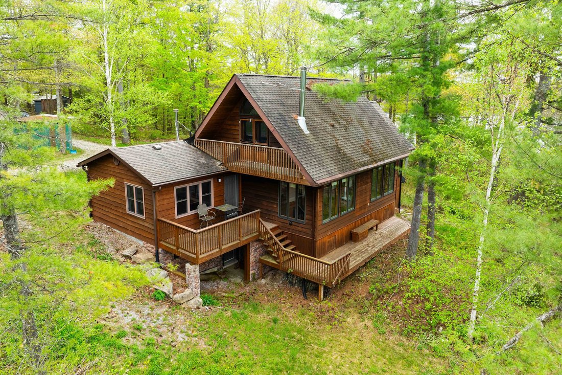 House in Gravenhurst, Ontario, Canada 3 - 15937419