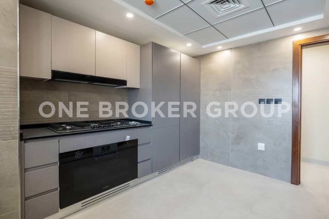 Apartment in Al Furjan, Dubai, United Arab Emirates 3 - 15936125