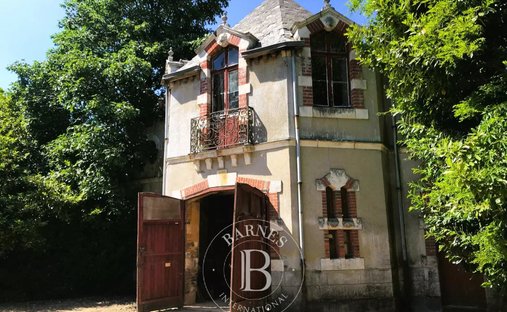 Magnificent Chateau In