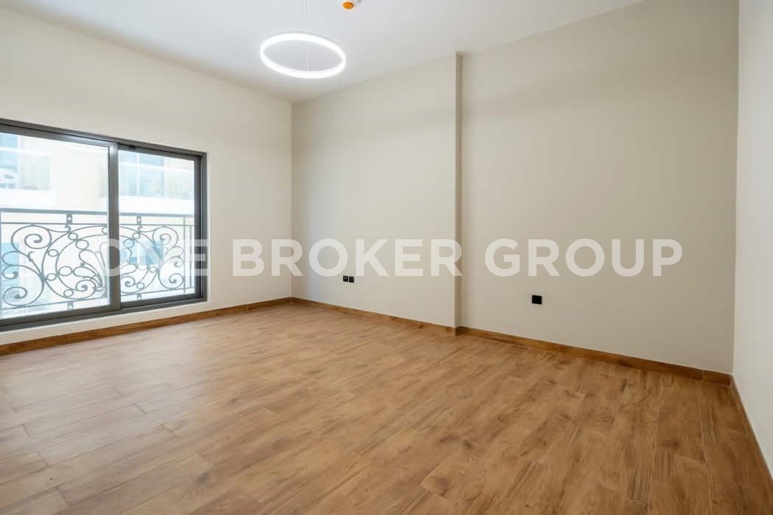 Apartment in Al Furjan, Dubai, United Arab Emirates 2 - 15936125