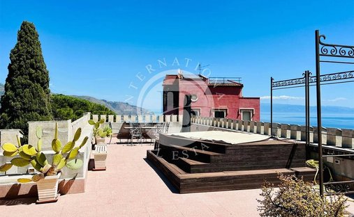 Villa in Taormina, Sicily, Italy 1