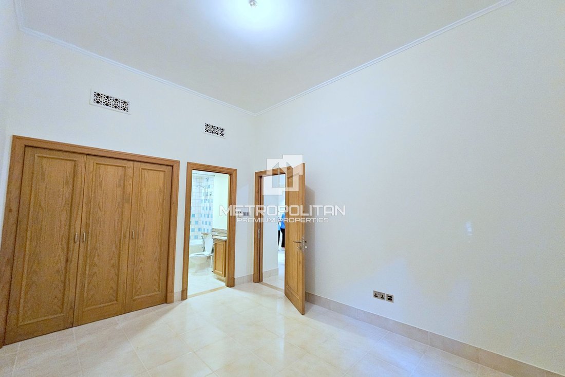 Apartment in Downtown Dubai, Dubai, United Arab Emirates 4 - 15936969