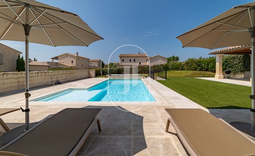 13th Historic Castle With Majestic Park And Pool