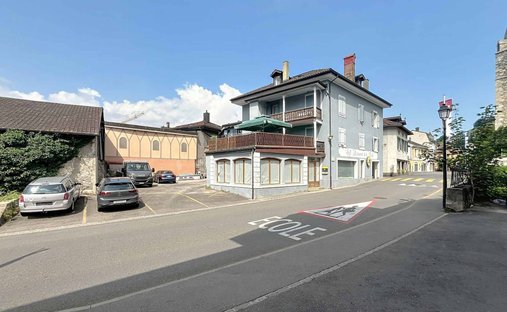 Townhouse in Bex, Vaud, Switzerland 1