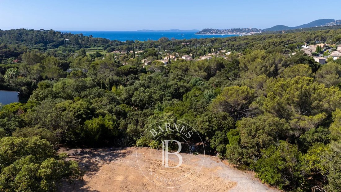 Land in La Croix-Valmer, Provence-Alpes-Côte d'Azur, France 1 - 15937872
