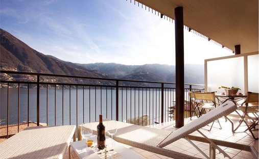 Apartamento en Laglio, Lombardía, Italia 1