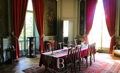 Magnificent Chateau In