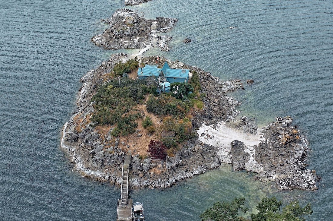 House in Long Harbour, British Columbia, Canada 1 - 15937855
