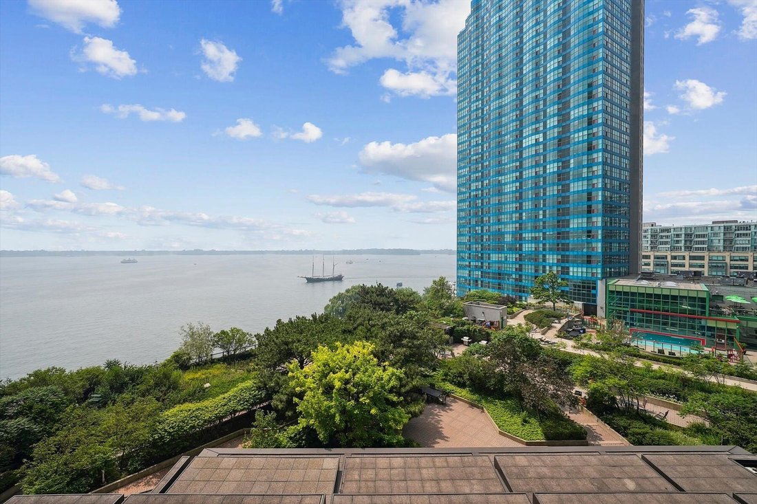Condominio en Toronto, Ontario, Canadá 1 - 15938249