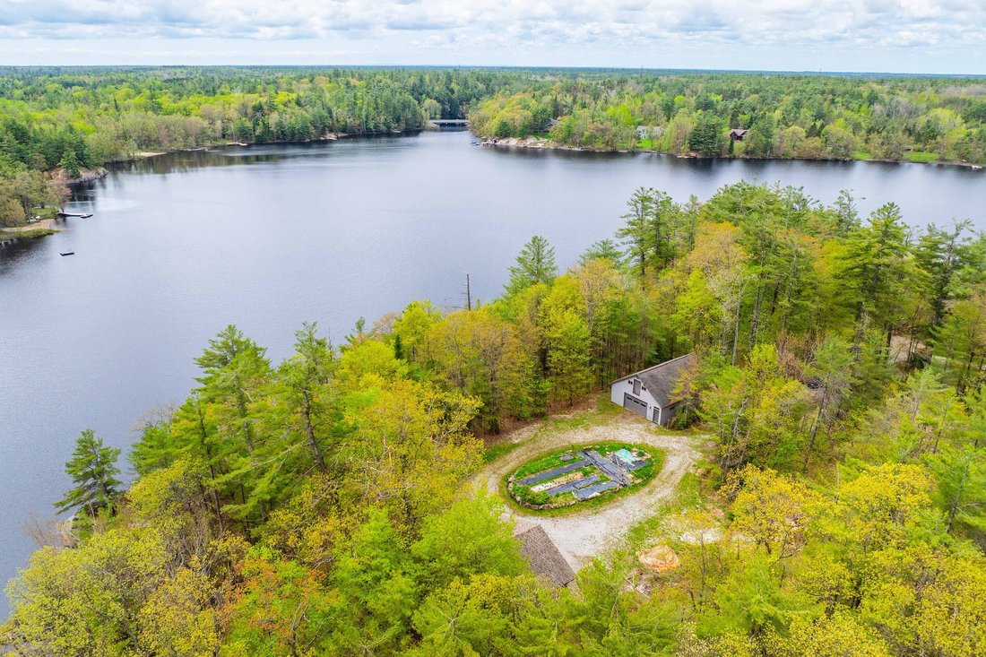 House in Gravenhurst, Ontario, Canada 2 - 15937419