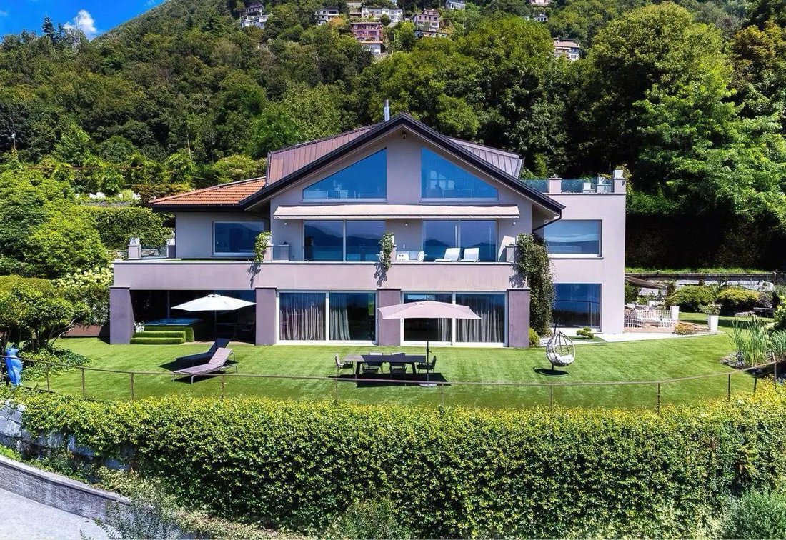 Villa à Verbania, Piémont, Italie 1 - 15935877