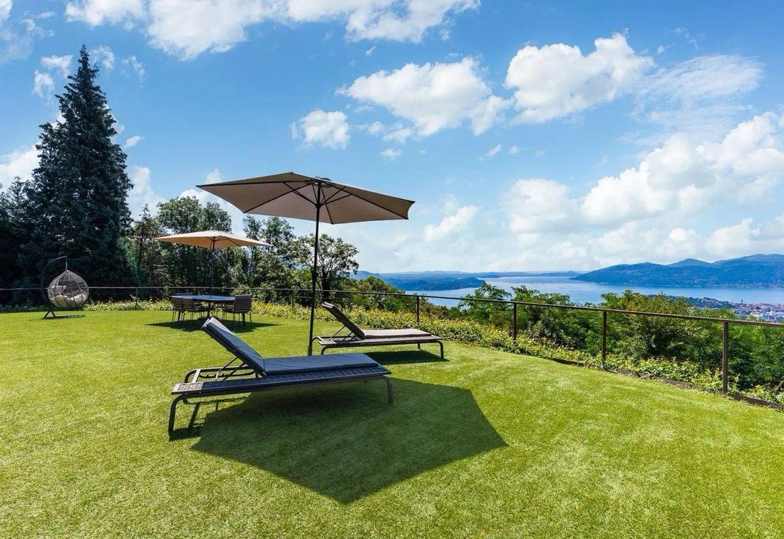 Villa à Verbania, Piémont, Italie 2 - 15935877