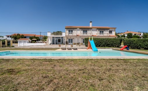Villa in Santo Onofre e Serra do Bouro, Leiria District, Portugal 1