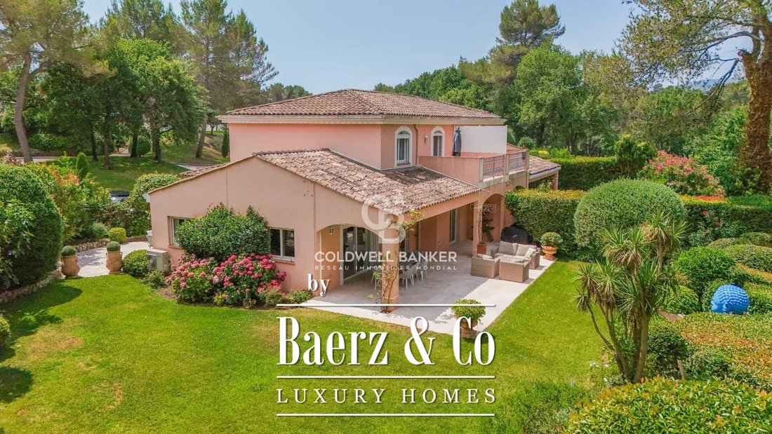 Villa in Mougins, Provence-Alpes-Côte d'Azur, France 1 - 15939286
