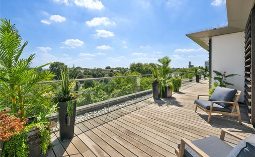Apartment in Hyde Park, Westminster, England 1