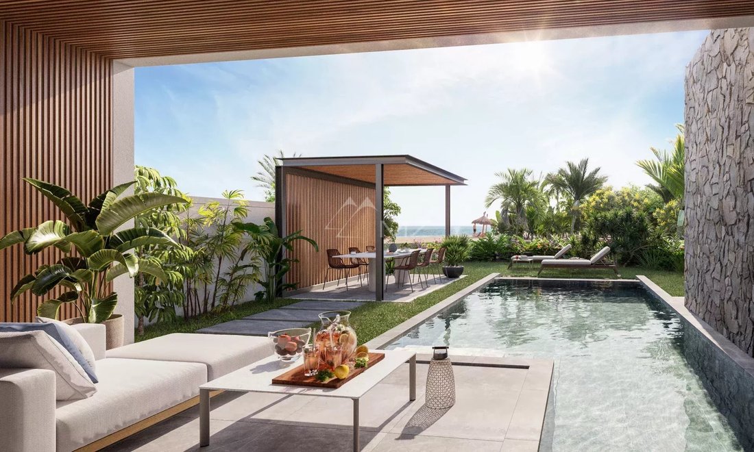 Villa in Grande Riviere Noire, Rivière Noire District, Mauritius 1 - 15939086