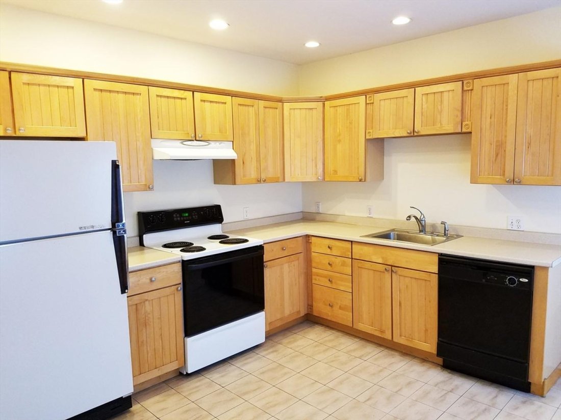12 14 Middle Street In Newton - 1100xxs