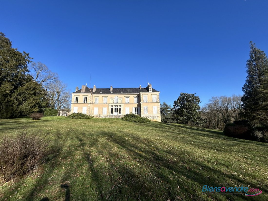 Château des Rêves: A 1862 Masterpiece Where Time Stands Still in Poitiers’ Golden Countryside