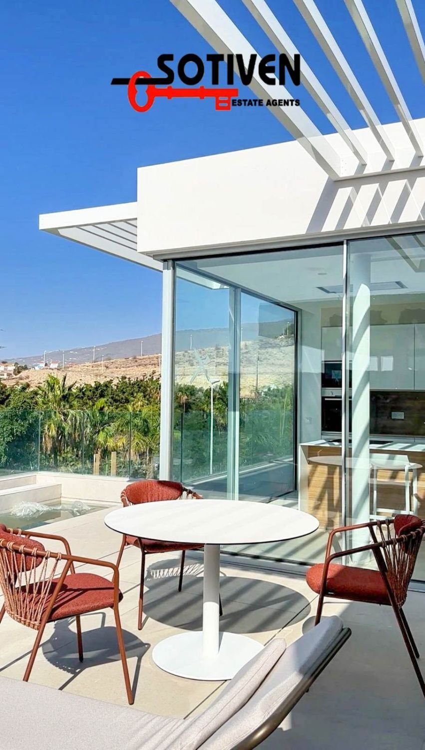 Villa in Costa Adeje, Adeje, Canary Islands 3 - 15940370