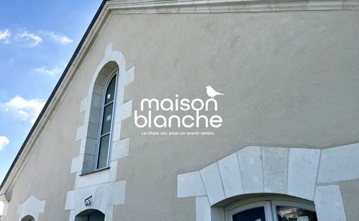 Castle for Sale in Savennières, Pays de la Loire, France