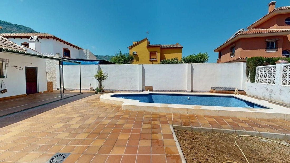 Chalet in Alhaurin de la Torre, Andalusia, Spain 1 - 15940406