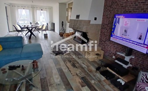 Castle for Sale in Lesneven, Brittany, France